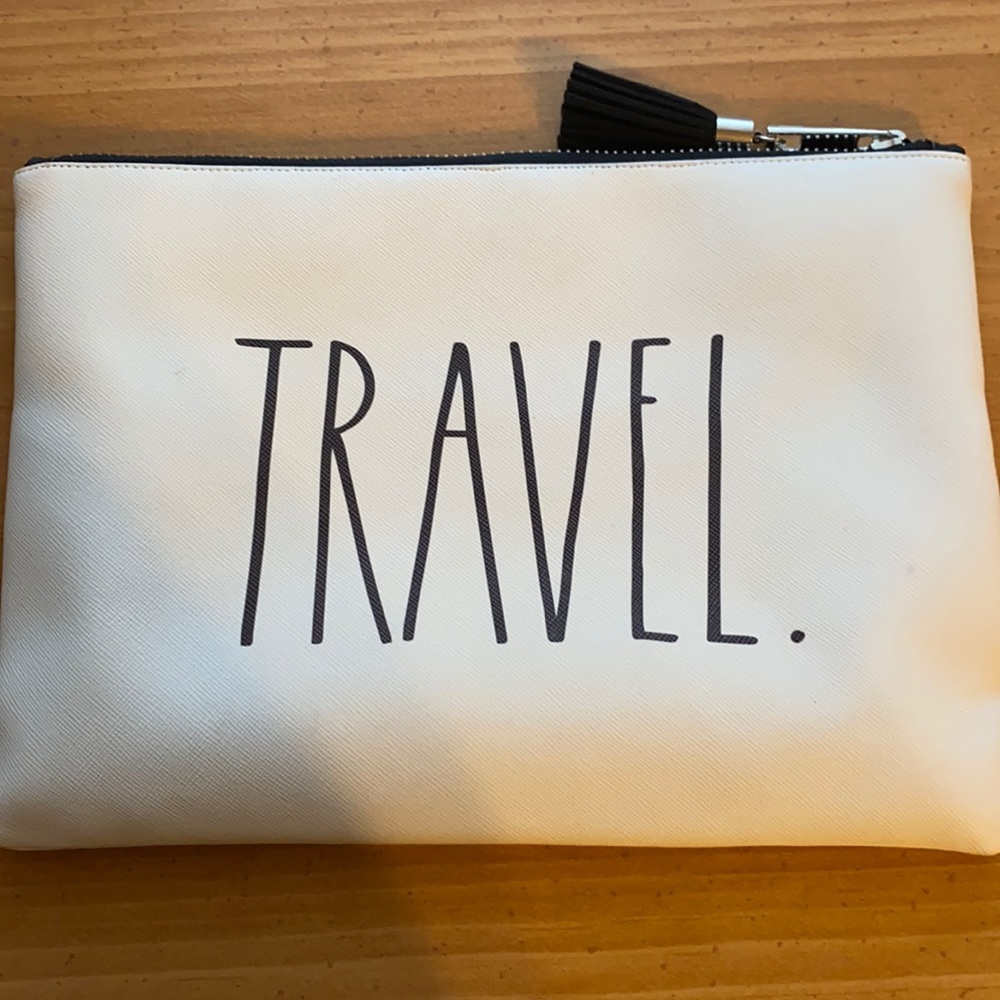 NWOT Rae Dunn Makeup & Travel Pouch